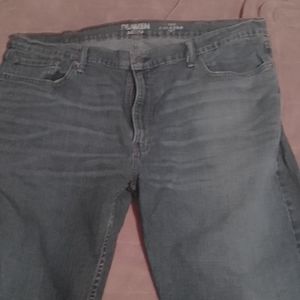 Levi's Denizen. 42x30 Dark wash